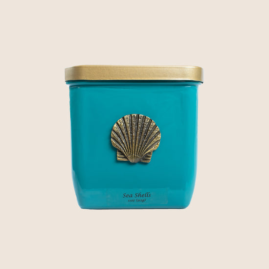 Sea Shells - 2 Wick Medallion Candle - Heirloom Collection
